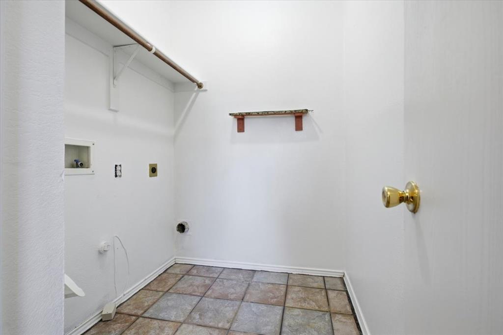 204 Newport Drive Property Photo 21