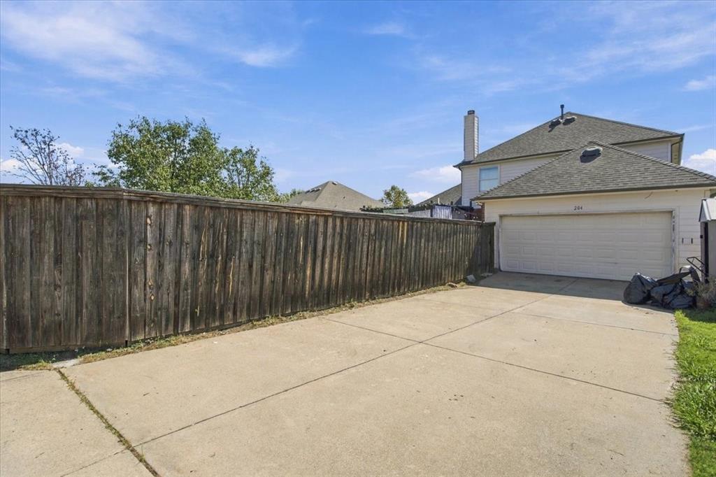 204 Newport Drive Property Photo 27