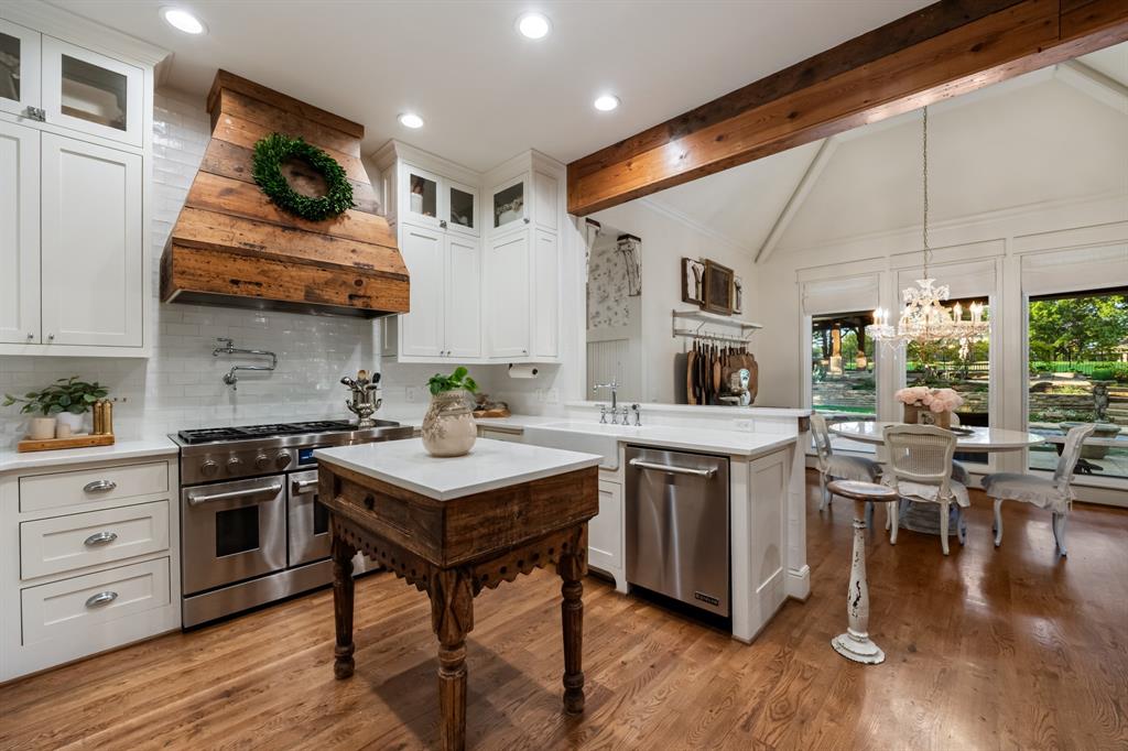 2108 Augusta Property Photo 11
