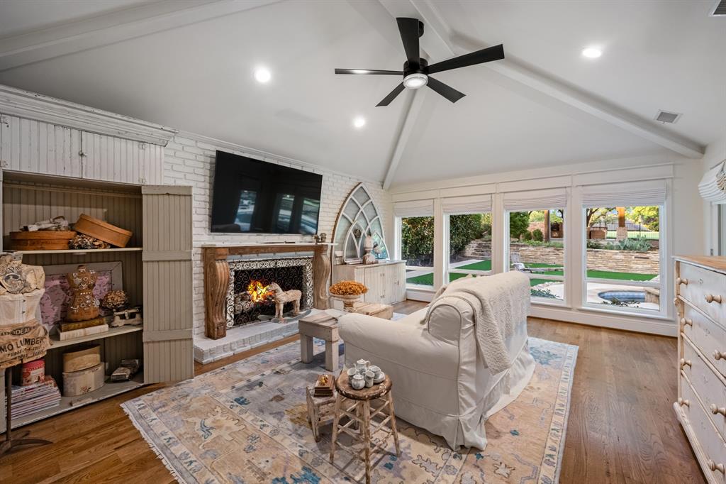 2108 Augusta Property Photo 16