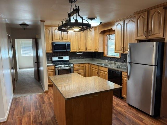 645 W 4th Street Property Photo 2