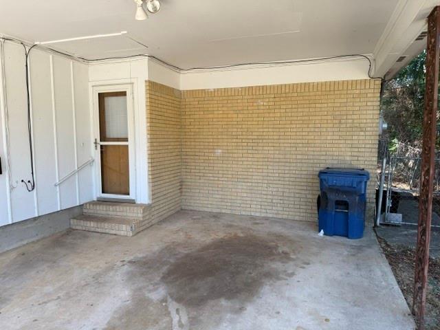 645 W 4th Street Property Photo 11