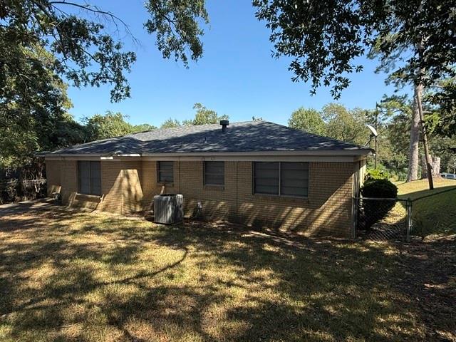 645 W 4th Street Property Photo 14