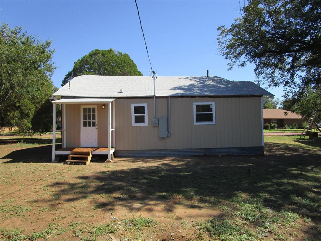 1205 N Avenue F Property Photo 7