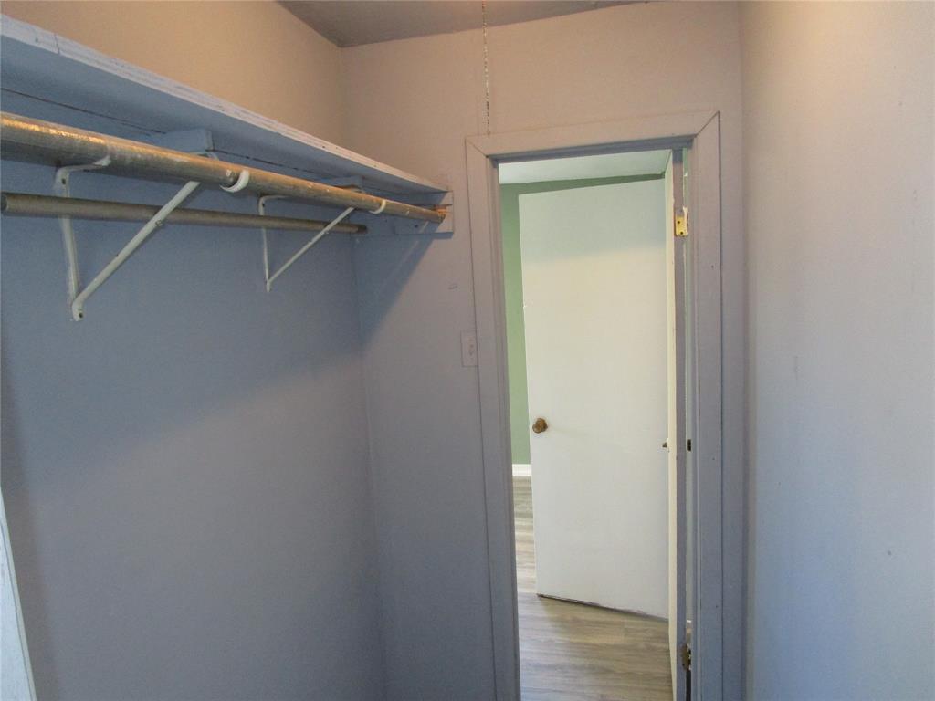 1205 N Avenue F Property Photo 14