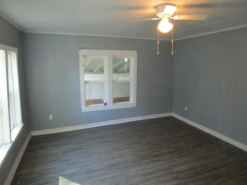 126 Nw Beck Street Property Photo 7