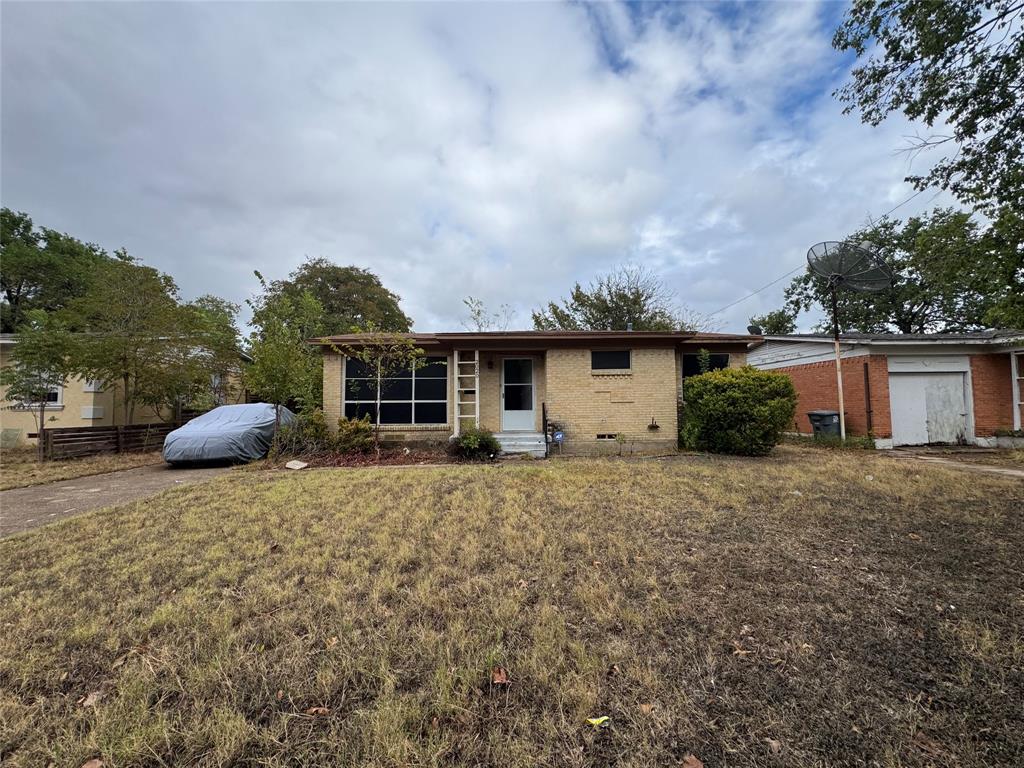2020 Alhambra Street Property Photo 1
