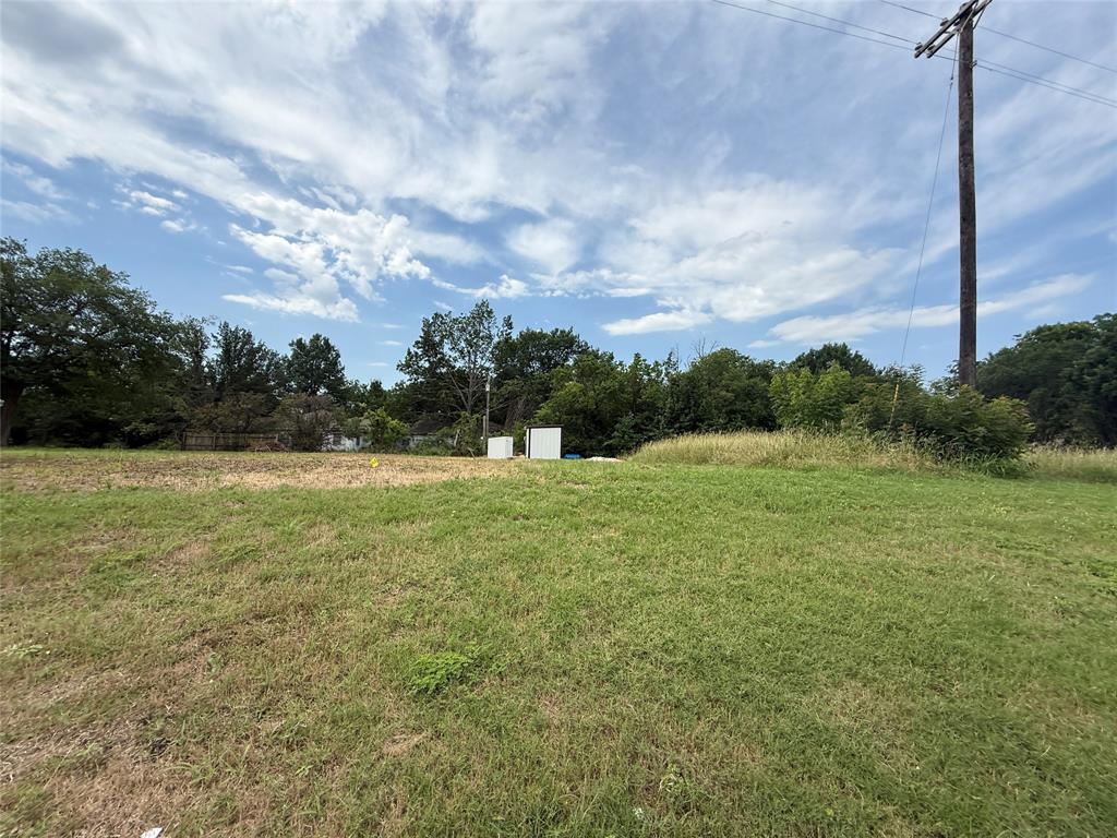 4724 E University Drive Property Photo 8