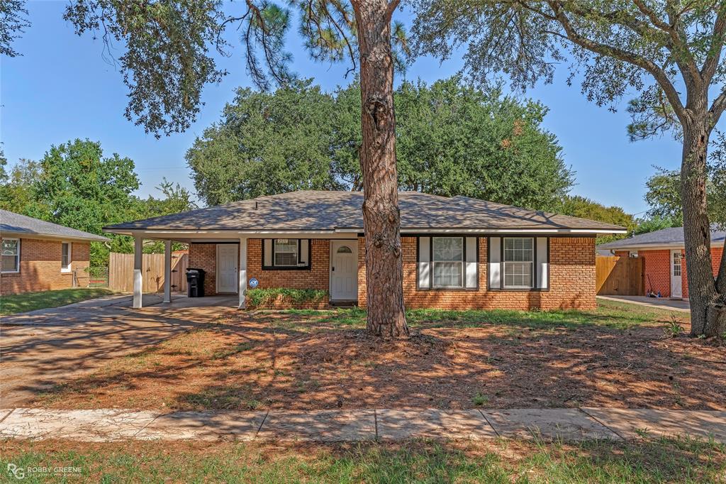 2611 Plantation Drive Property Photo 1