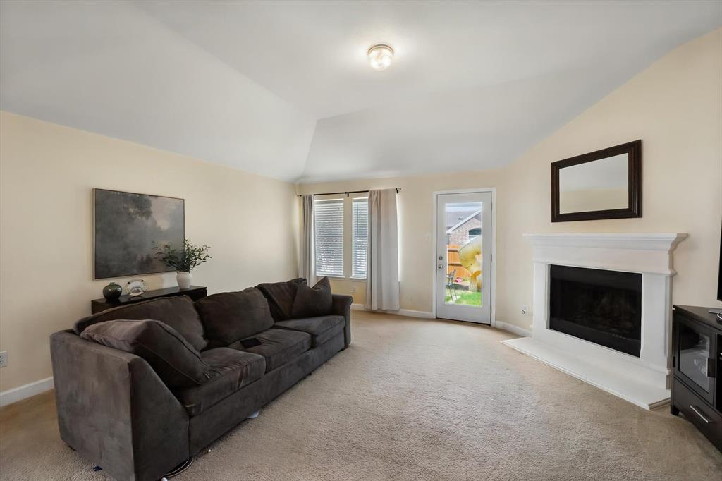 8123 Tierra Del Sol Road Property Photo 9