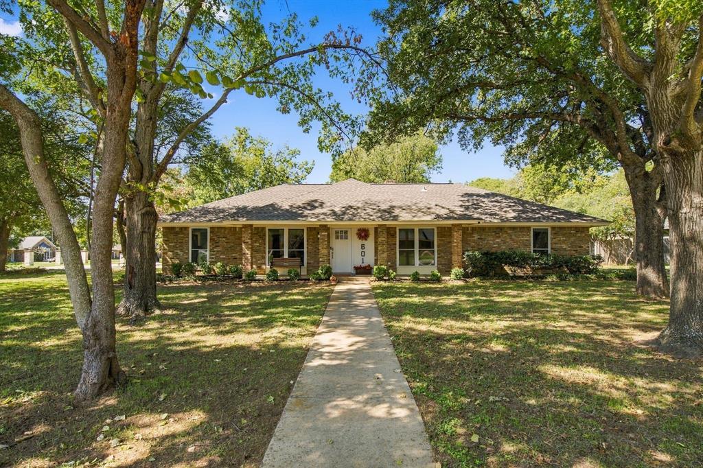 601 Cimarron Trail Property Photo 2