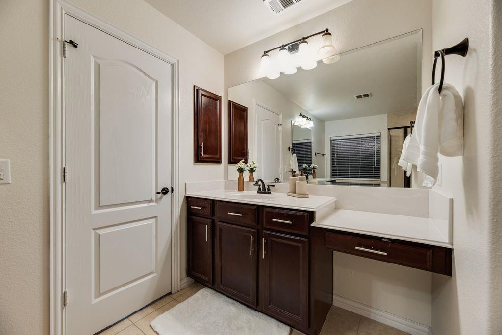 1705 Grand Meadows Drive Property Photo 23