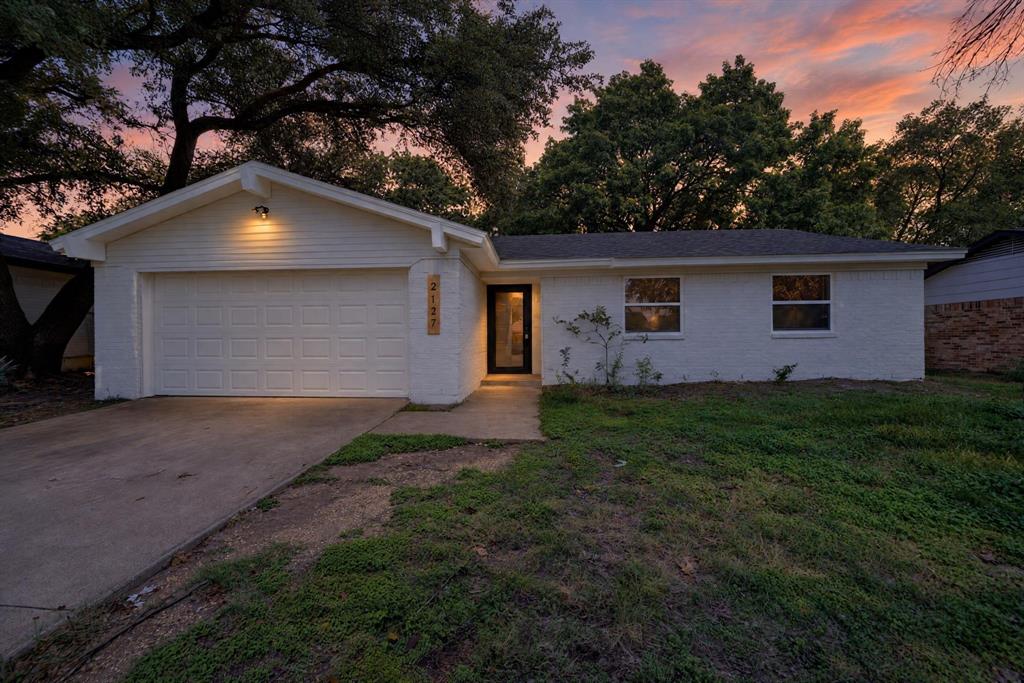 2127 Versailles Drive Property Photo 32