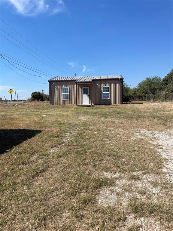 9990 Mineral Wells Highway Property Photo 5