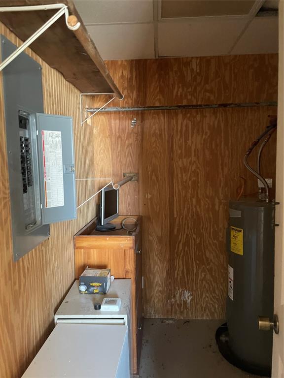 9990 Mineral Wells Highway Property Photo 8