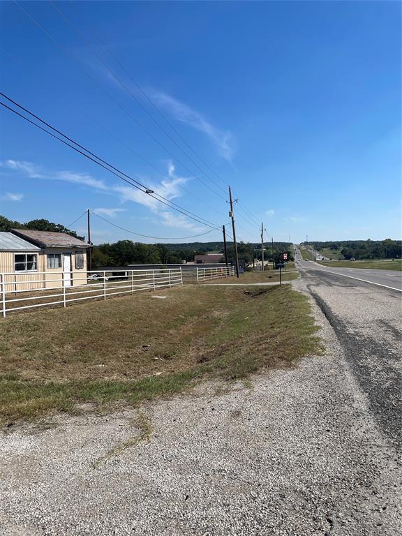 9990 Mineral Wells Highway Property Photo 15