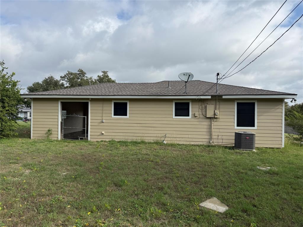 1311 W Water Street Property Photo 13