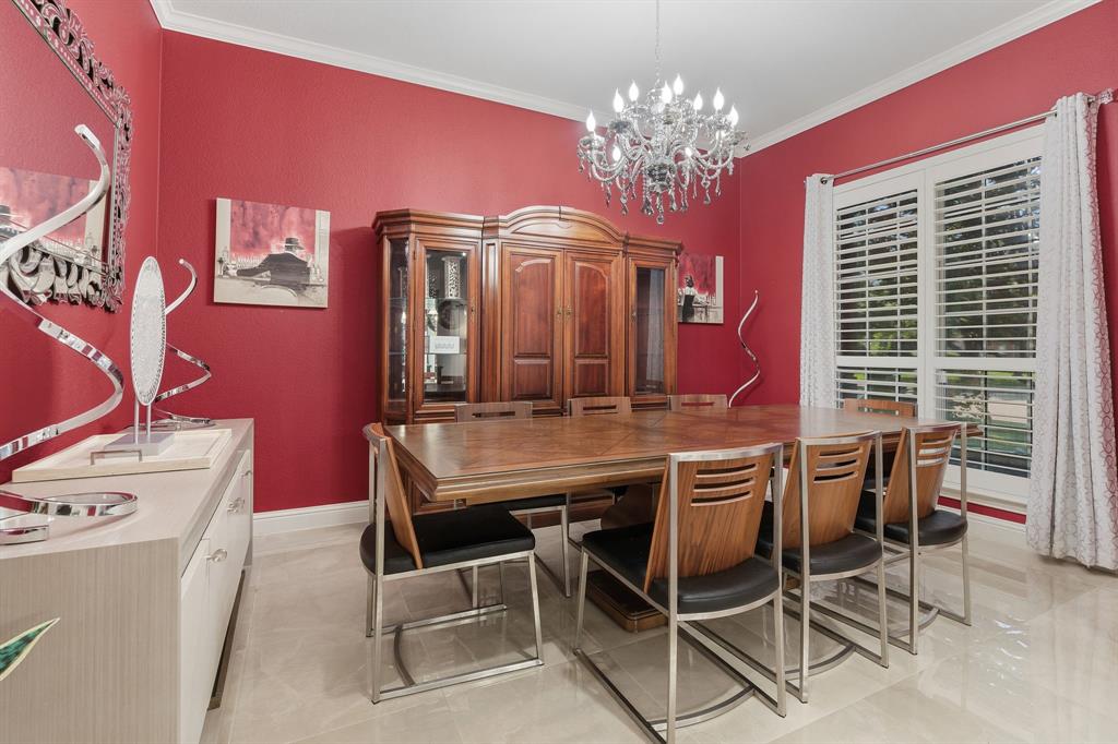 5104 Teddington Park Drive Property Photo 6