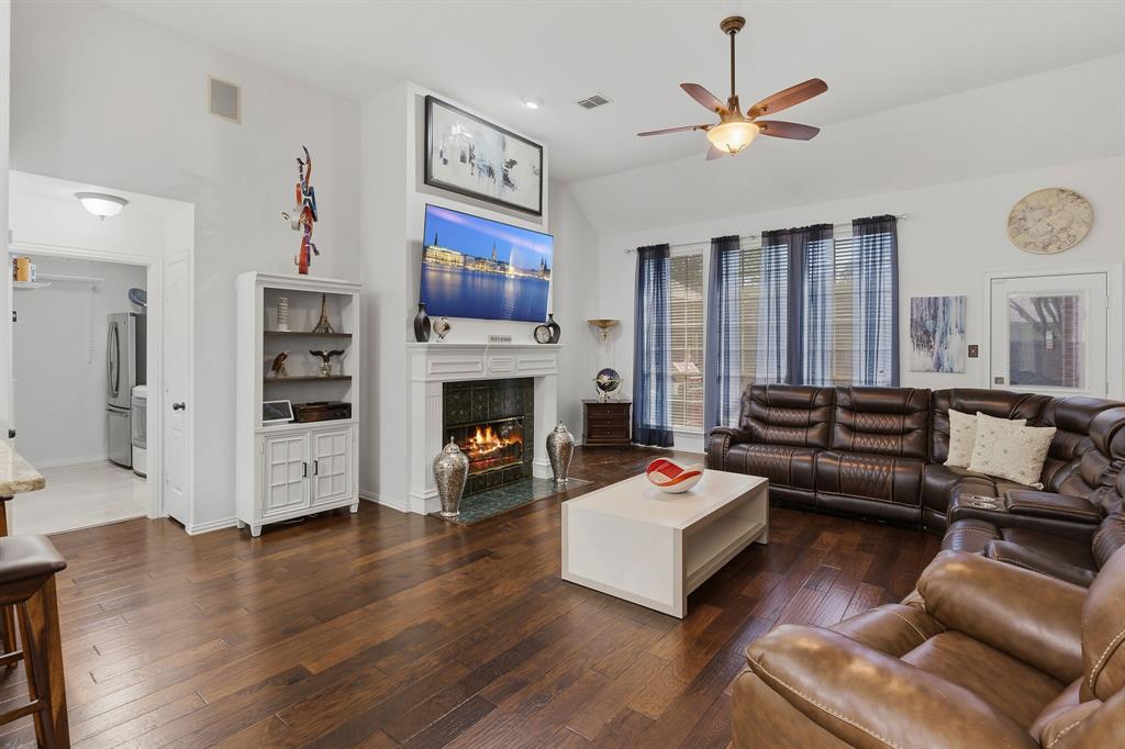 5104 Teddington Park Drive Property Photo 10
