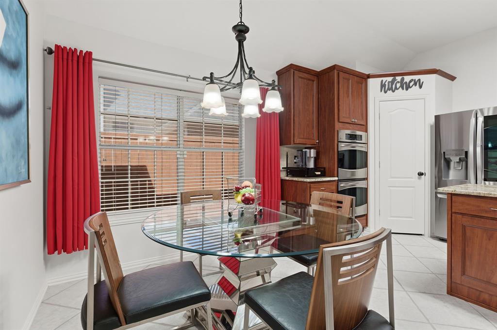 5104 Teddington Park Drive Property Photo 15
