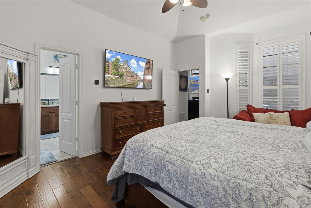 5104 Teddington Park Drive Property Photo 18