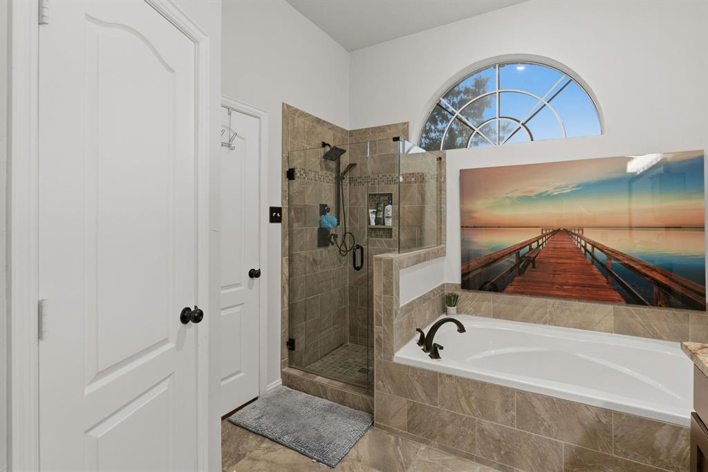 5104 Teddington Park Drive Property Photo 21