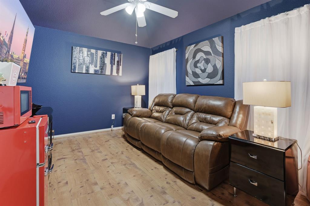 5104 Teddington Park Drive Property Photo 28