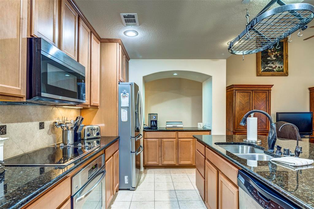 1040 Lucy Lane Property Photo 13