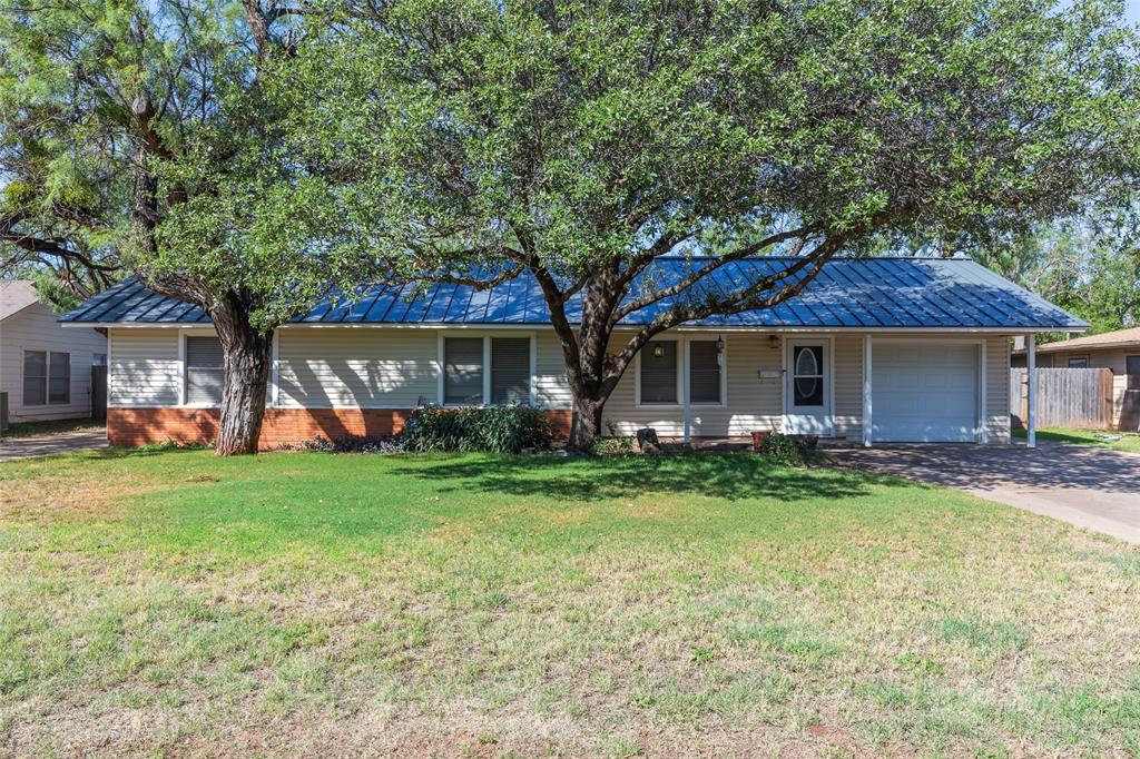 718 Hawthorne Street Property Photo 1