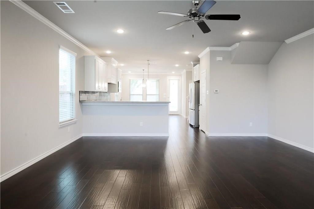 2605 Mccart Avenue Property Photo 5