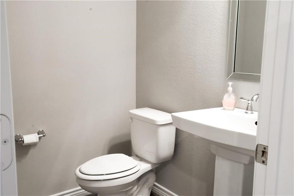 2605 Mccart Avenue Property Photo 12
