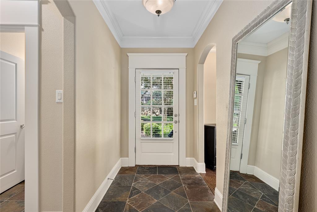 8820 Dewland Drive 3204 Property Photo 4