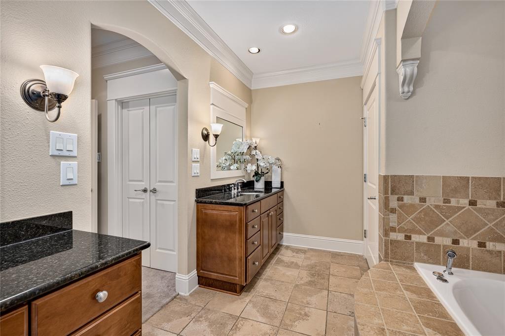 8820 Dewland Drive 3204 Property Photo 18