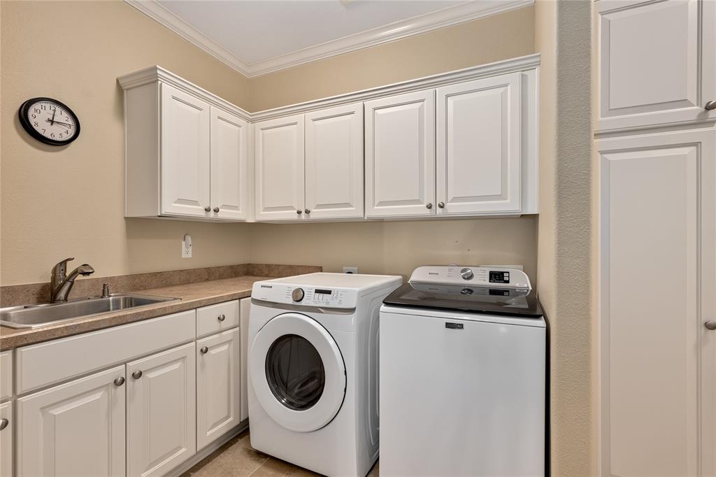 8820 Dewland Drive 3204 Property Photo 23