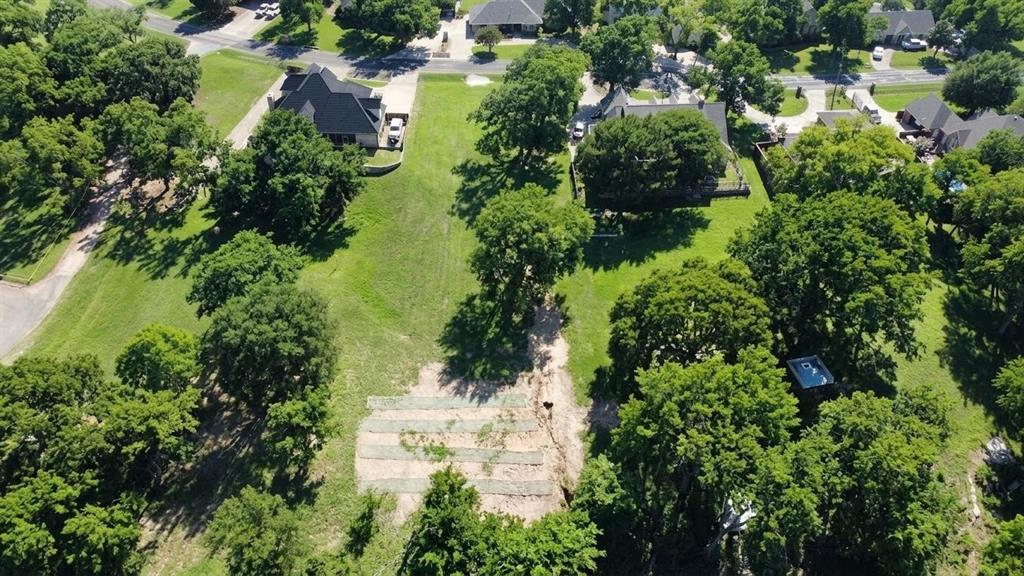 8820 Ravenswood Road Property Photo 8