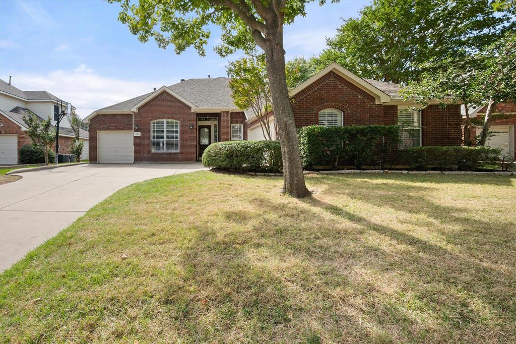 1102 Tanglewood Drive Property Photo 1