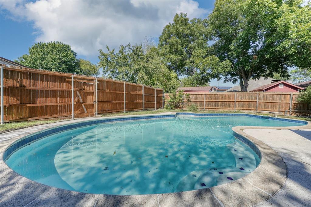 4529 Palos Verdes Drive Property Photo 1