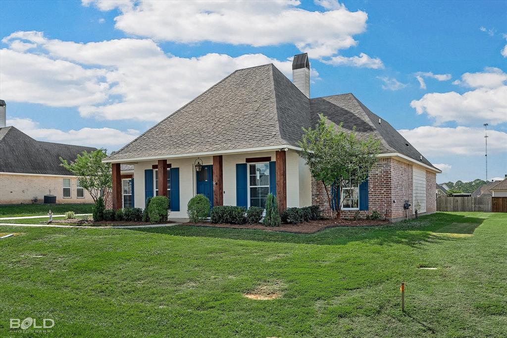 311 Donna Lane Property Photo 3