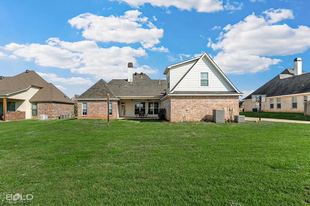 311 Donna Lane Property Photo 6
