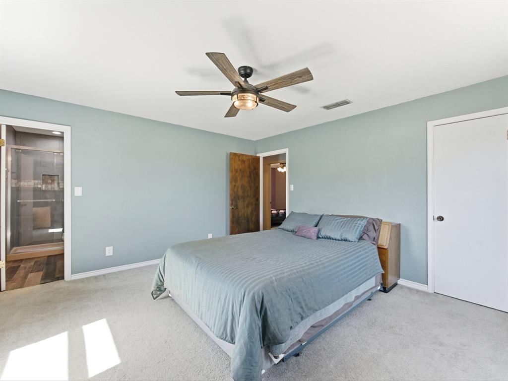 101 W Park Street Property Photo 15