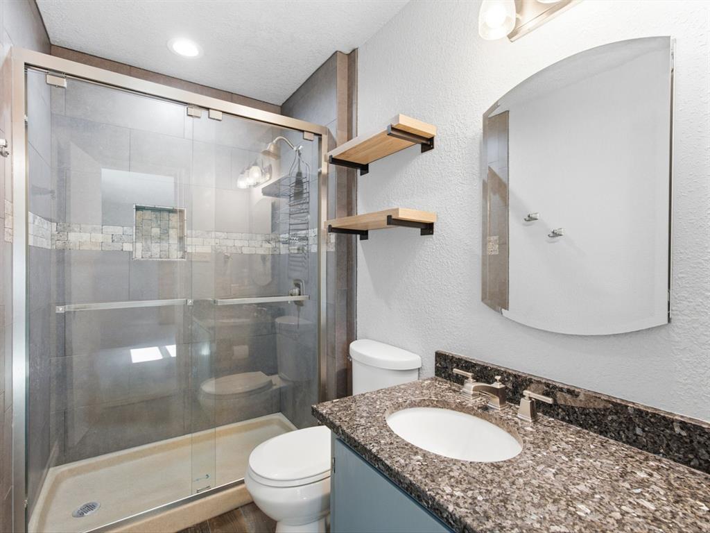 101 W Park Street Property Photo 16