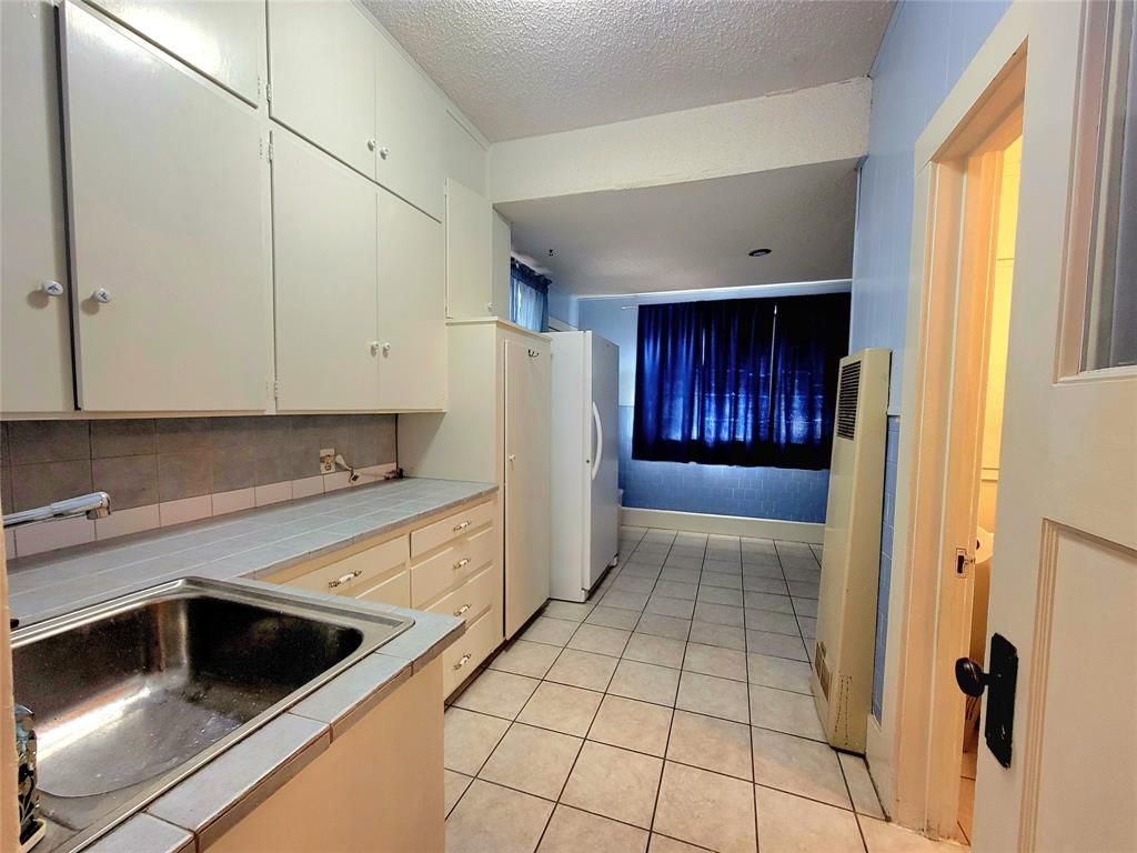 1835 S 7th Street Property Photo 9