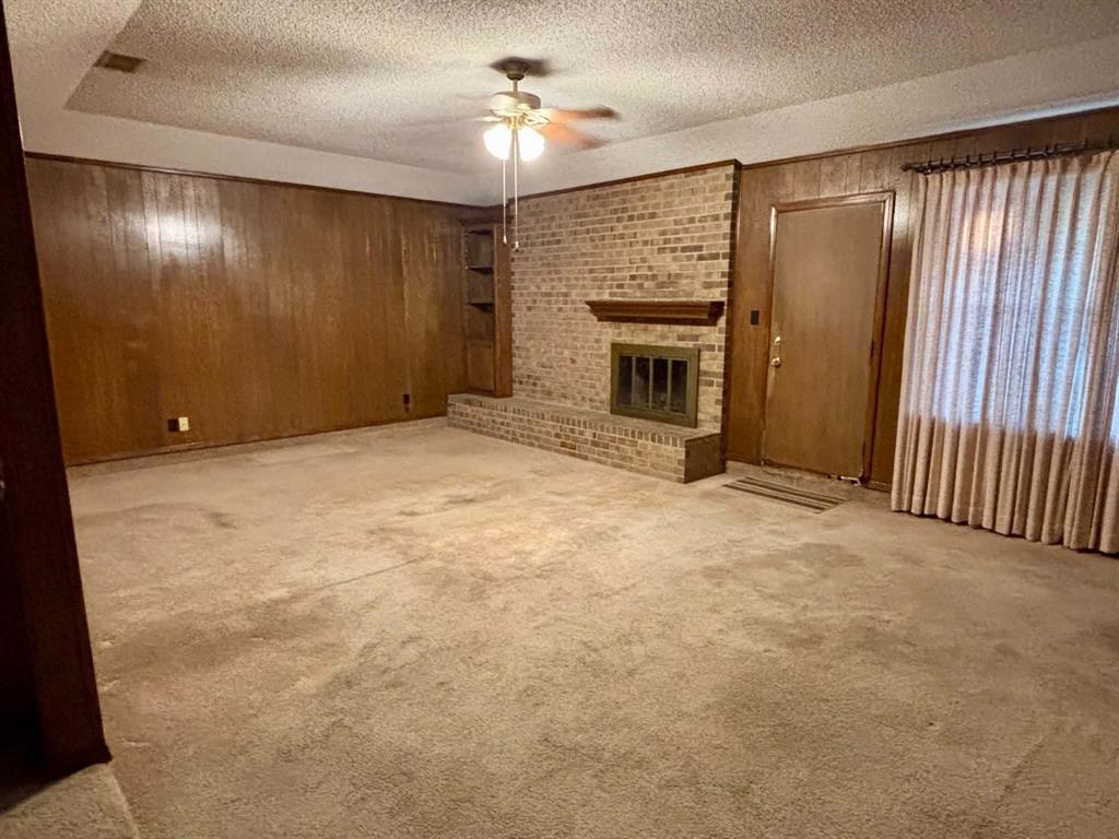 2112 River Bend Road Property Photo 7