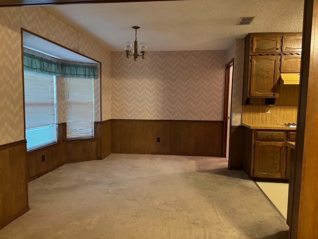 2112 River Bend Road Property Photo 10