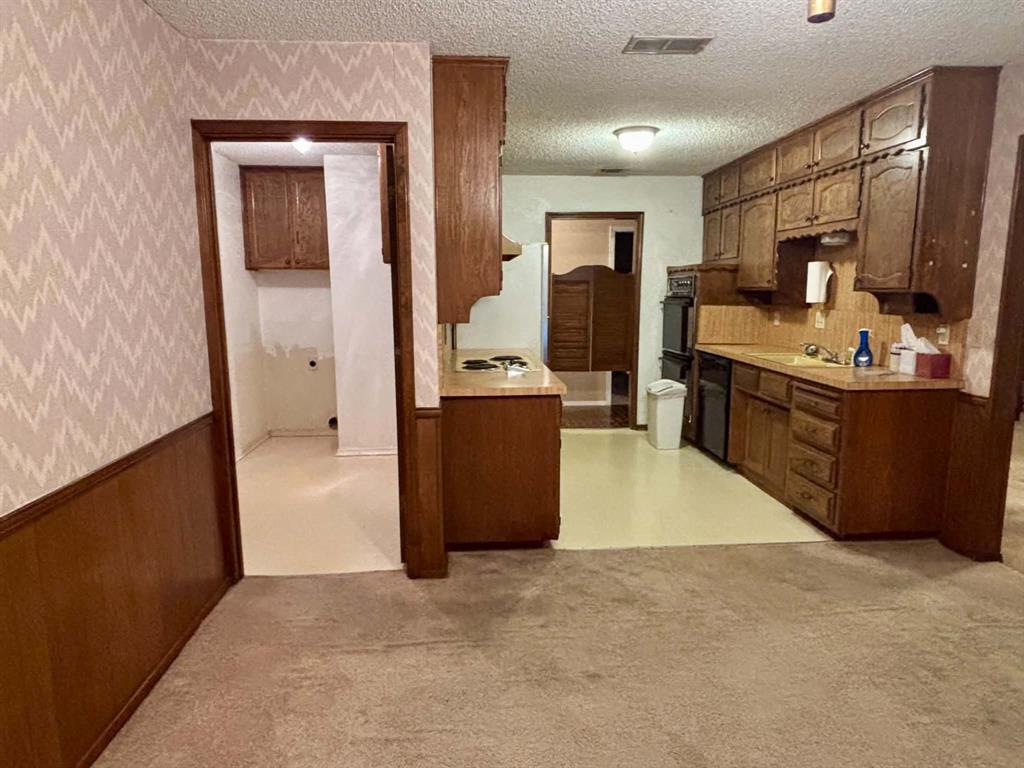2112 River Bend Road Property Photo 11