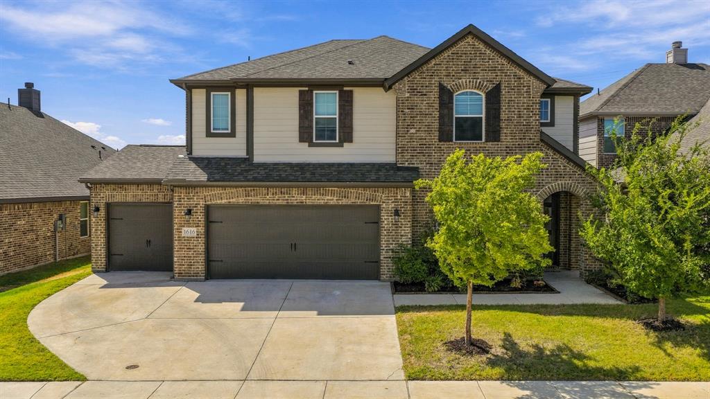 1616 Somerset Lane Property Photo 1