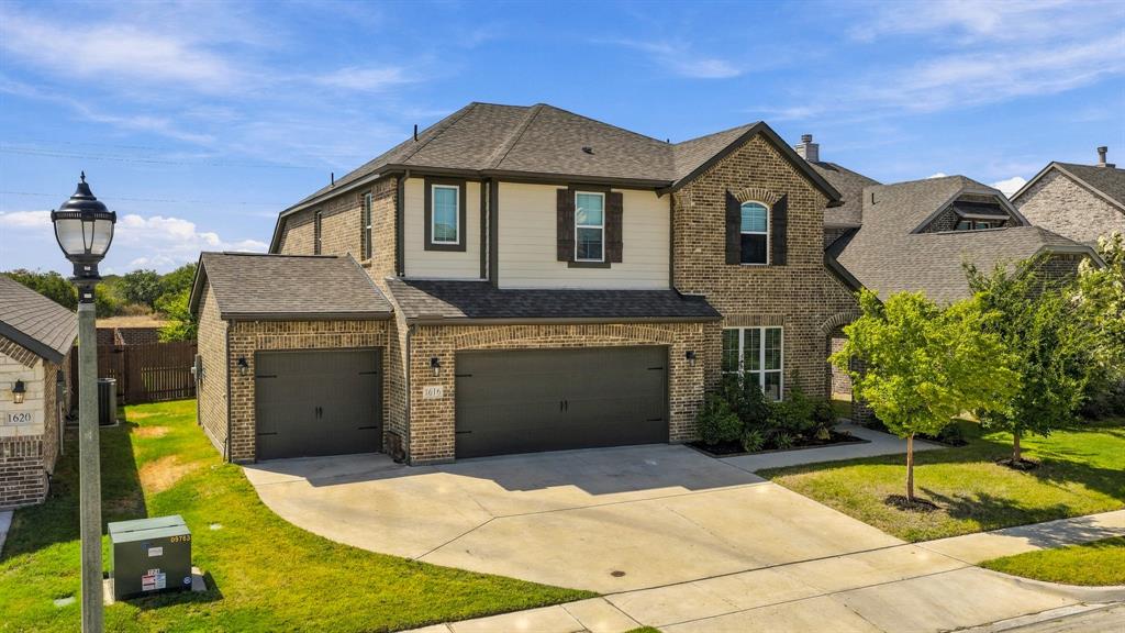 1616 Somerset Lane Property Photo 1