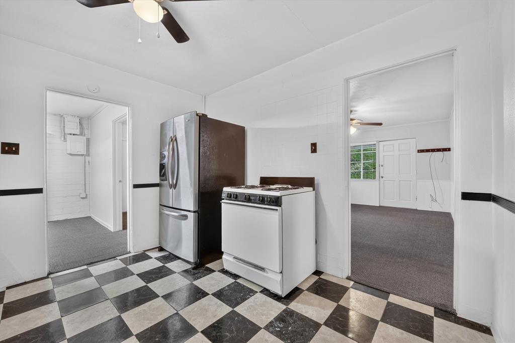 1029 Coit Street Property Photo 7