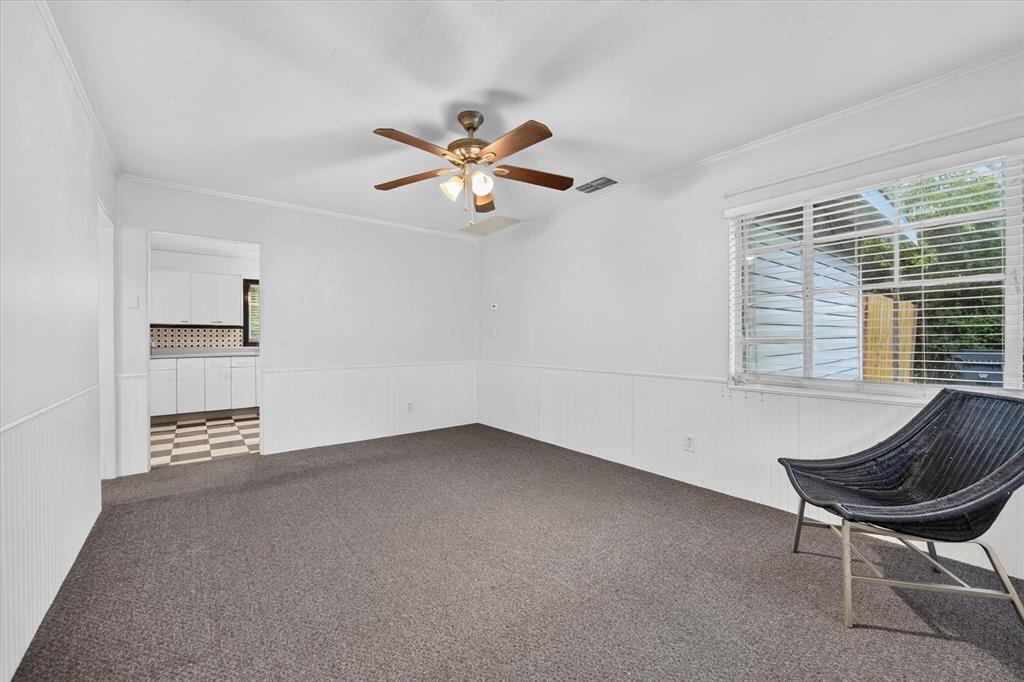1029 Coit Street Property Photo 11