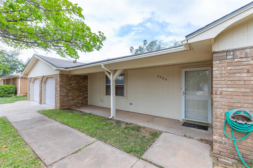 2966 Arrowhead Drive Property Photo 4